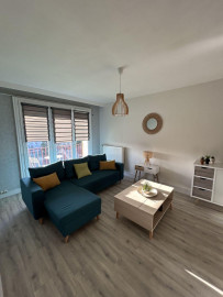 
                                                                                        Location
                                                                                         Beau T3 rénové et meublé, centre de Limoges