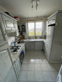 
                                                                                        Location
                                                                                         Beau T3 traversant 59m² au dernier étage