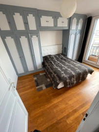 
                                                                                        Location
                                                                                         Beau T3 traversant 59m² au dernier étage