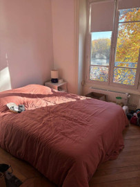 
                                                                                        Location
                                                                                         Beau T3 vue sur le Rhône 68m² à louer