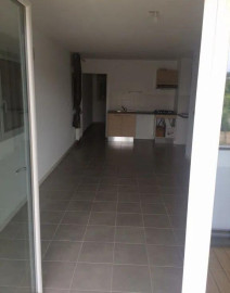 
                                                                                        Location
                                                                                         Beau T4 RANGUEIL, 74.8m² avec terrasse de 7.5m²