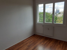 
                                                                                        Location
                                                                                         Beau T4 rénové proche gare