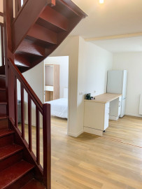 Location
beautiful flat , completely furnished (loyer tout inclus)