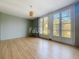 Vente
Bel appartement 3 pièces avec balcon et garage - centre vill