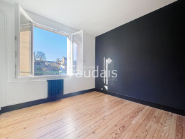 Vente
Bel appartement 3 pièces avec balcon et garage - centre vill
