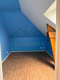 Location
Bel appartement de 4 pièces de 64m2 situé dans une campagne calme et proche de COMPIÈGNE
