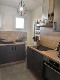 
                                                                                        Location
                                                                                         Bel appartement entièrement rénové