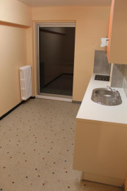 
                                                                                        Location
                                                                                         BEL APPARTEMENT F3 BIEN SITUE LA CHARITE SUR LOIRE