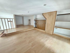 
                                                                                        Location
                                                                                         Bel appartement hypercentre, au calme