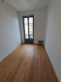 
                                                                                        Location
                                                                                         Bel appartement lumineux F2 42m2,  4è étage