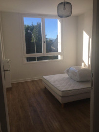 
                                                                                        Location
                                                                                         Bel appartement lumineux, meublé