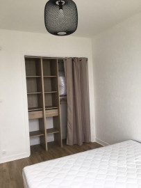 
                                                                                        Location
                                                                                         Bel appartement lumineux, meublé