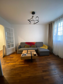 Location
Bel appartement lumineux sans vis-à-vis (loyer tout inclus)