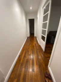 Location
Bel appartement lumineux sans vis-à-vis (loyer tout inclus)