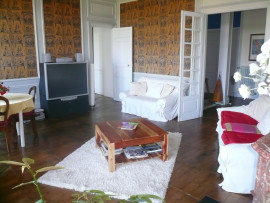 Location
Bel appartement meublé, 122m², 2 chambres (loyer tout inclus)