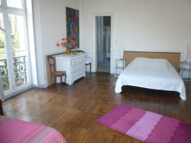 Location
Bel appartement meublé, 122m², 2 chambres (loyer tout inclus)