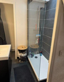 
                                                                                        Location
                                                                                         Bel appartement meublé 25m² refait à neuf