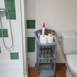 
                                                                                        Location
                                                                                         Bel appartement parquet et poutres apparentes
