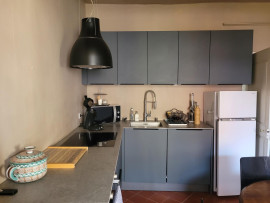 
                                                                                        Location
                                                                                         Bel Appartement T3  centre historique, 2ème étage