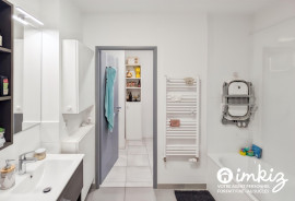 
                                                                                        Vente
                                                                                         Bel appartement T4 récent Bordeaux Bastide