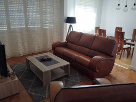 
                                                                        Location
                                                                         Bel appartement type 3 proche centre ville