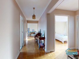 
                                                                                        Vente
                                                                                         Bel espace de vie dans résidence recherchée sur Ville D'Avray