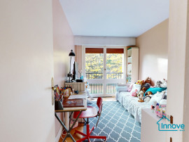 
                                                                                        Vente
                                                                                         Bel espace de vie dans résidence recherchée sur Ville D'Avray