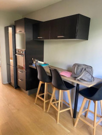 
                                                                                        Location
                                                                                         Bel et grand appartement dans résidence récente