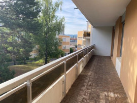 
                                                                                        Location
                                                                                         Bel et grand appartement dans résidence récente