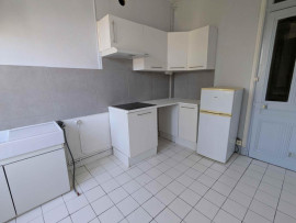 
                                                                                        Location
                                                                                         Bel F2+alcove, fraichement repeint, Lyon 3 Tram T3