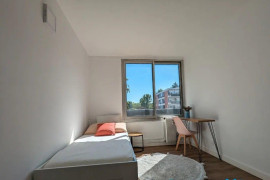 
                                                                                        Colocation
                                                                                         Belle chambre 12m² dispo dans coloc 69m²