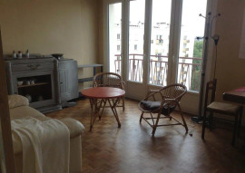 
                                                                                        Colocation
                                                                                         Belle chambre dans coloc 78m²