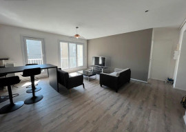 
                                                                                        Colocation
                                                                                         Belle chambre dans coloc rénovée 115m²