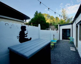 
                                                                                        Colocation
                                                                                         Belle chambre dans une colocation 156m²