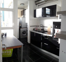 
                                                                                        Colocation
                                                                                         Belle chambre dispo dans coloc 80m²