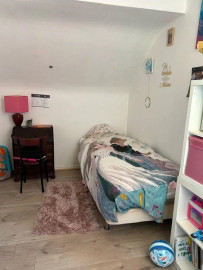 
                                                                                        Colocation
                                                                                         Belle chambre entièrement meublée 16m² dans coloc