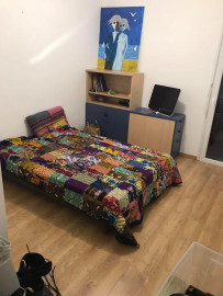 
                                                                                        Colocation
                                                                                         Belle chambre meublé dans colocation 89m²