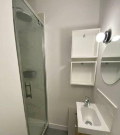 
                                                                                        Colocation
                                                                                         Belle chambre meublée 10m² dans une coloc 82m²