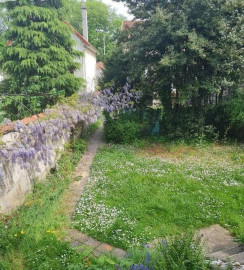 
                                                                                        Colocation
                                                                                         Belle chambre meublée 12m² avec vue sur jardin
