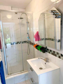 
                                                                                        Colocation
                                                                                         Belle chambre meublée dans coloc 52m² conviviale