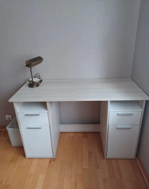 
                                                                                        Colocation
                                                                                         Belle chambre meublée dans grande maison et jardin