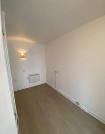 
                                                                                        Colocation
                                                                                         Belle chambre meublée de 10m² rénovée