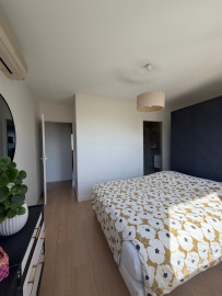 
                                                                                        Colocation
                                                                                         Belle colocation 120m² meublée avec terrasses