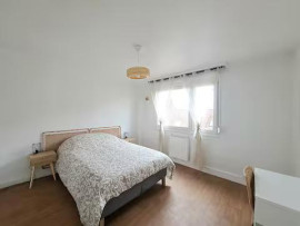 
                                                                                        Colocation
                                                                                         Belle colocation meublée 87m² 450€ à 500€/mois CC