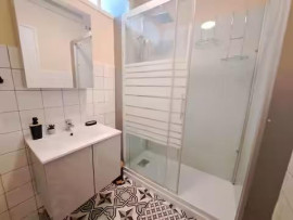 
                                                                                        Colocation
                                                                                         Belle colocation meublée 87m² 450€ à 500€/mois CC