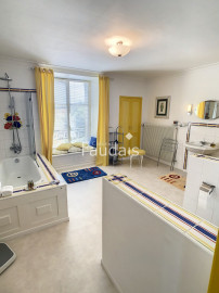 
                                                                                        Vente
                                                                                         Belle demeure de 368m2 