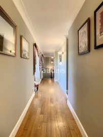 
                                                                                        Vente
                                                                                         Belle demeure de 368m2 