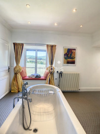 
                                                                                        Vente
                                                                                         Belle demeure de 368m2 