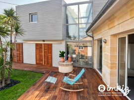 
                                                                                        Vente
                                                                                         Belle maison d'architecte, coup de cœur assuré.