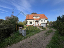 Location
Belle Maison de campagne avec sous-sol, grand jardin et garage